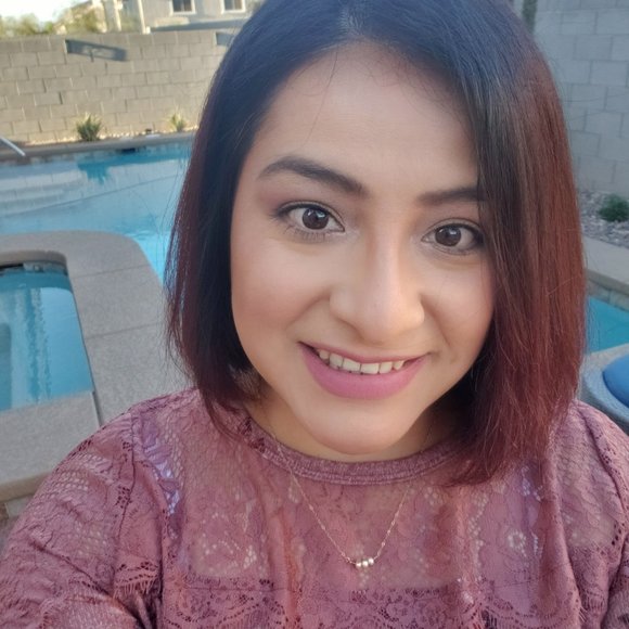 Meet your Posher, Margarita - Picture 2 of 5